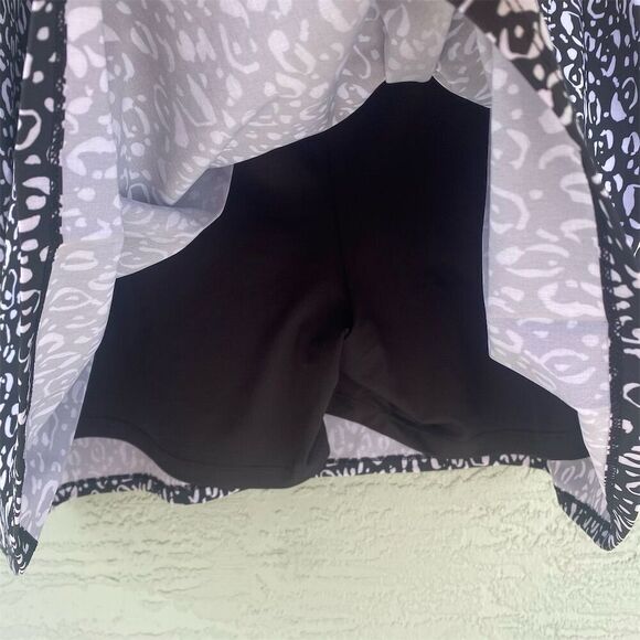 Chico's Women's Skort Size 16 Multicolor Animal Print Casual - Picture 6 of 8